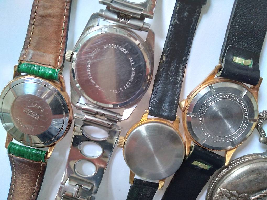 LOT De Montres Bracelets Vintage Et Pièces D'horlogerie - Pour Réparation Ou Collection