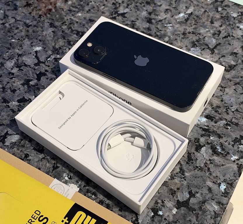 iPhone 13 128 GB Schwarz / Black