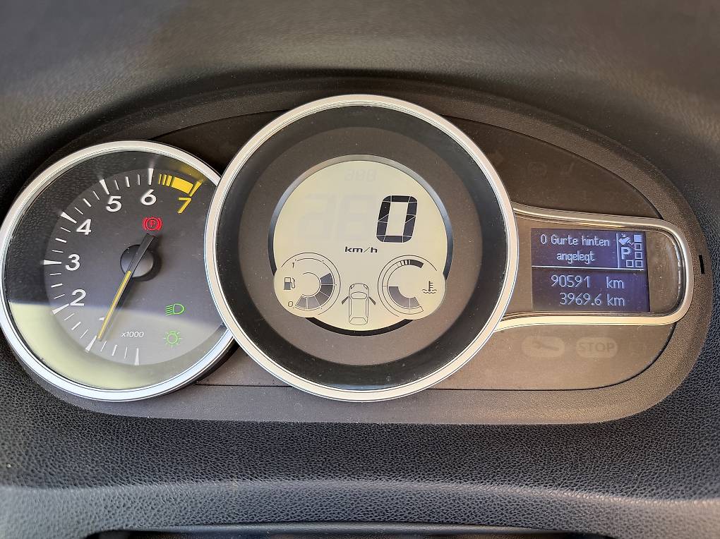Renault Mégane 2.0 Dynamique CVT 90500 km MFK 01/2026 — slika 3