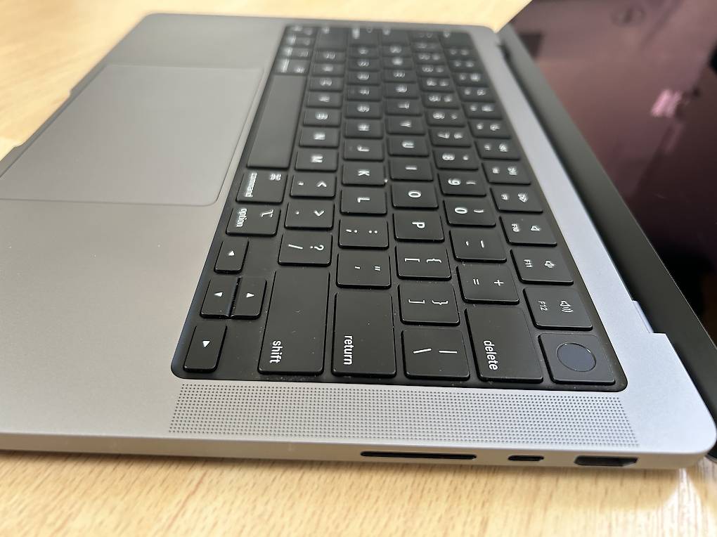 2021 Apple MacBook Pro 14