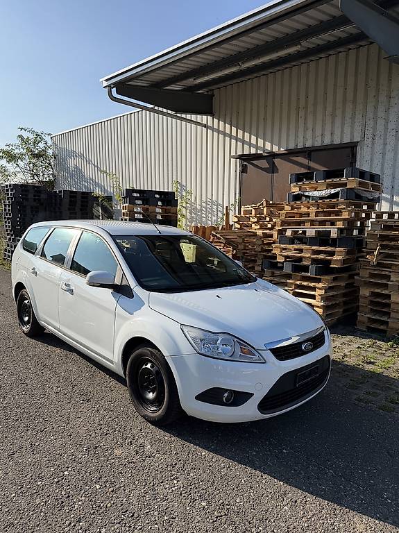 Ford Focus 1.6 16V — slika 2