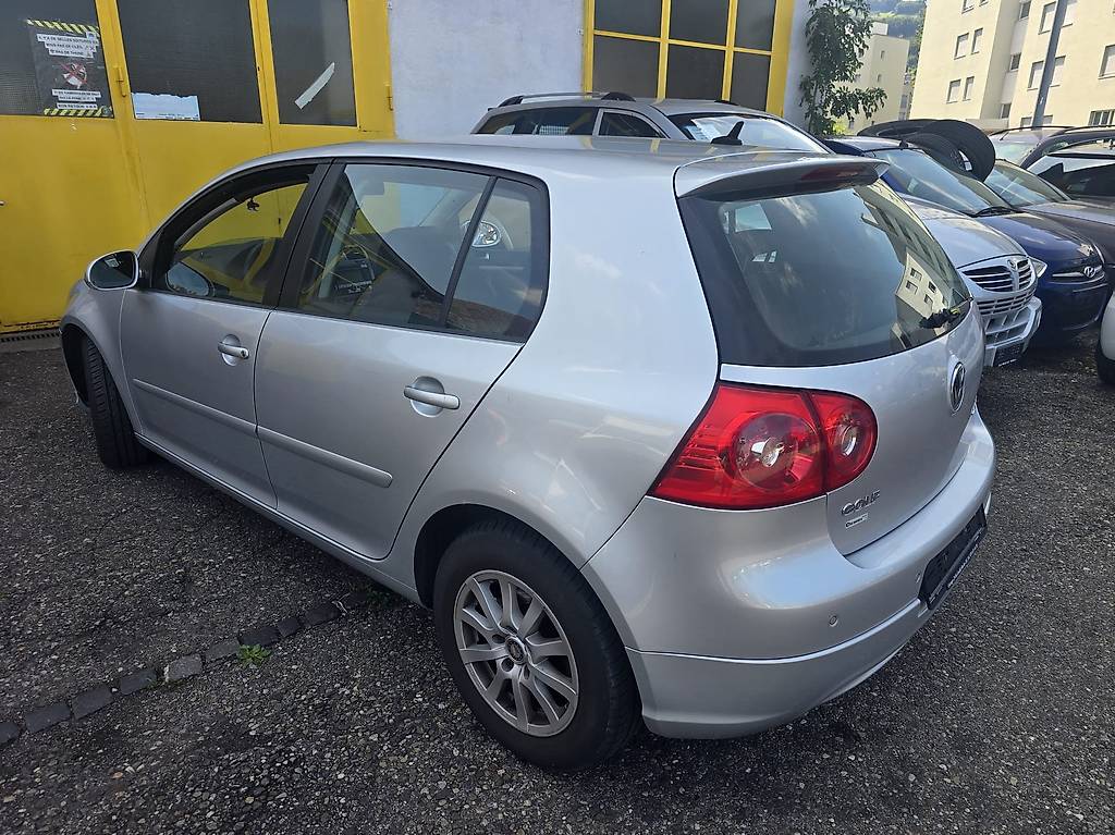 VW Golf 2.0 FSI — slika 3