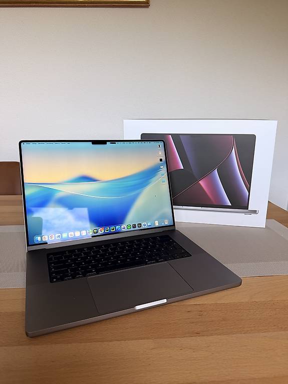 MacBook Pro 16 Zoll M2 Pro 2023 16 GB RAM 512 GB Speicher