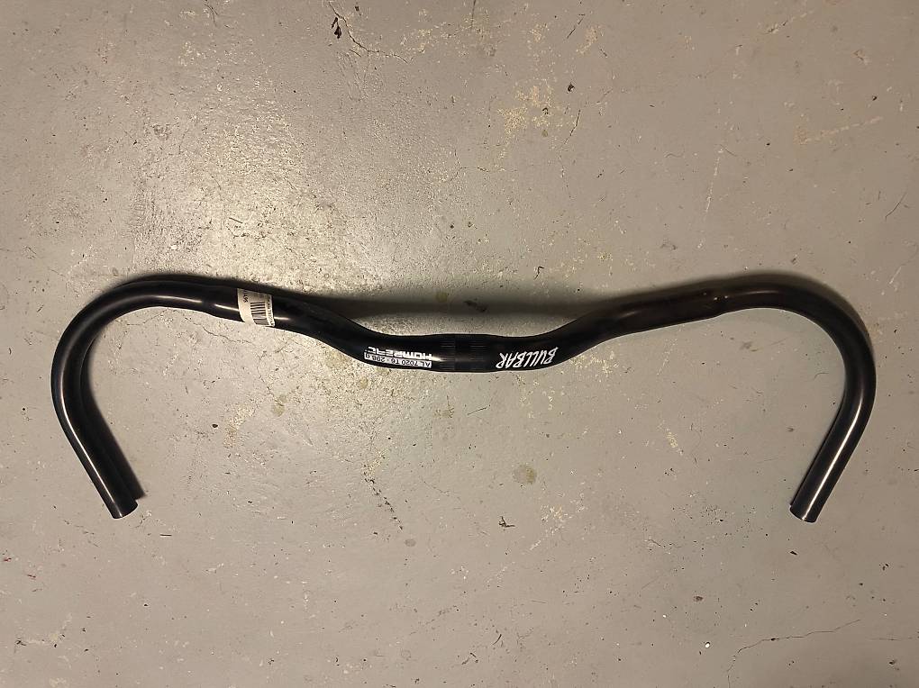 RMS Alu-Lenker Für Trekking-Bike – 590 Mm, 20° Backsweep, 70 Mm Rise, Silber