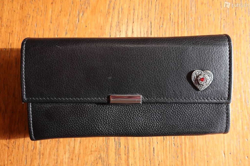 Portemonnaie schwarz mit Magnetverschluss mit Herz