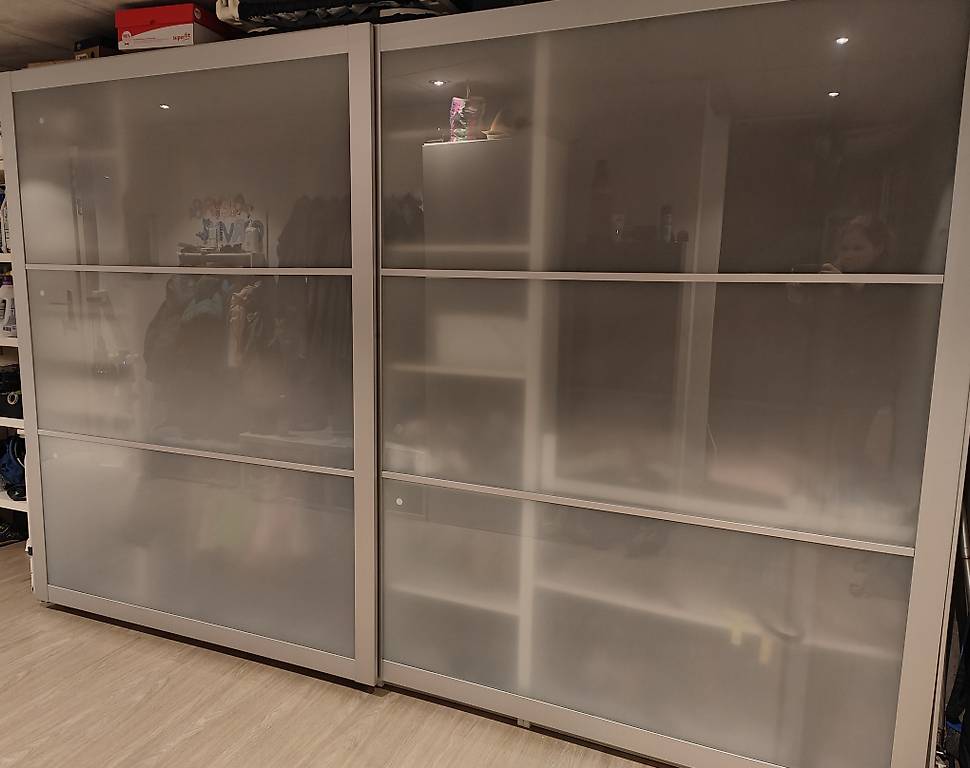 Ikea PAX LYNGDAL Glasschiebetüren 2 Stk. 150x201cm im Kanton Thurgau -  tutti.ch