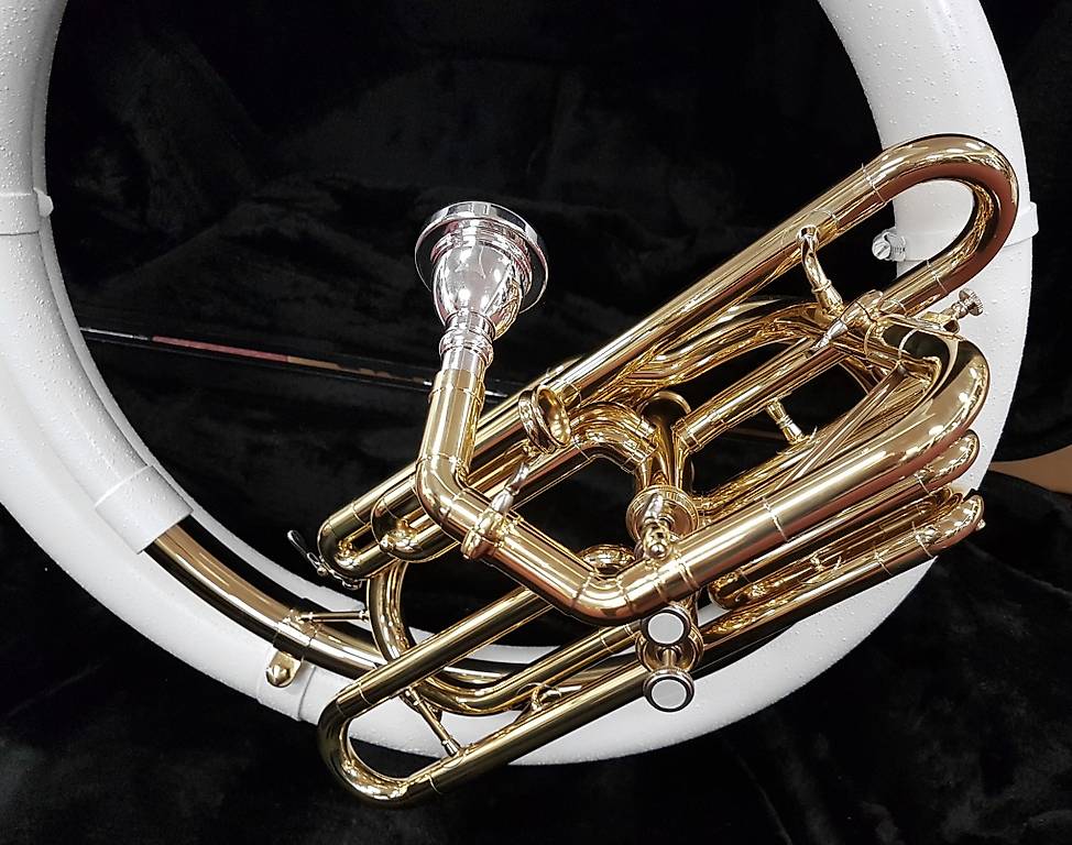 Jupiter Sousaphone JSP1000 Fiberglas perfekt für Guggemuusig im Kanton