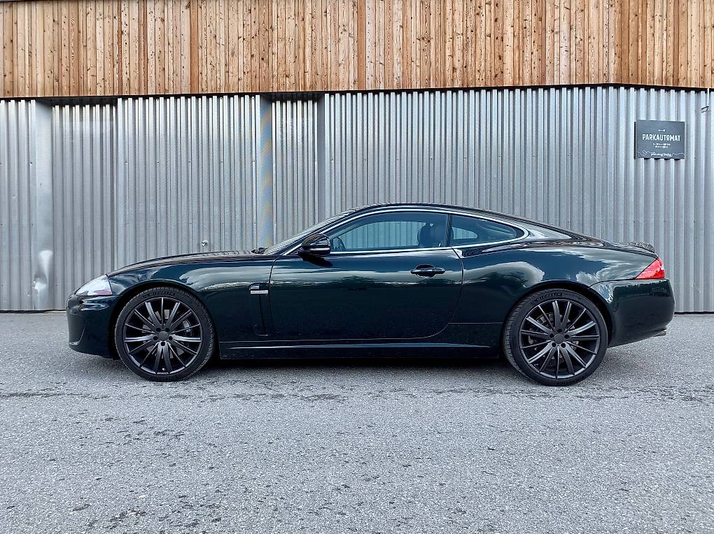 Jaguar Xk 50 V8 British Racing Green Im Kanton Graubünden Tuttich