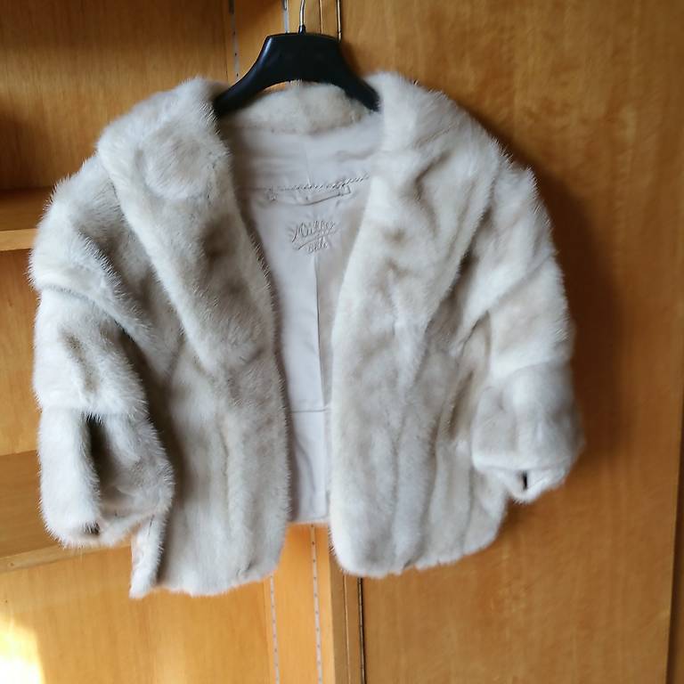 Boléro Gilet En Fourrure Noir Et Blanc – Taille S, Occasion Très Bon état, Doux Et Chaud