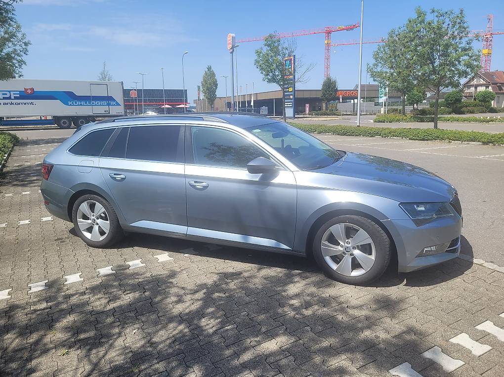 SKODA SUPERB TDI 4x4 190PS — slika 3