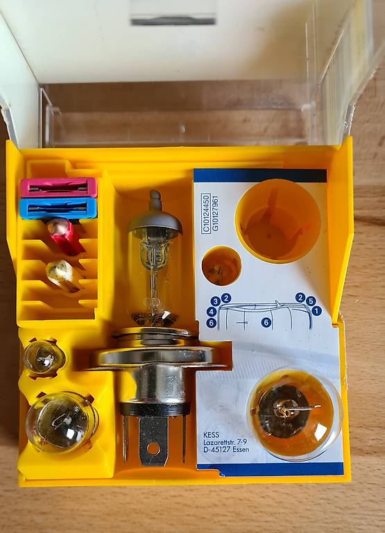 CARALL Auto Lampen Set - 8-teilig Mit Sicherungen H1 12V 55W