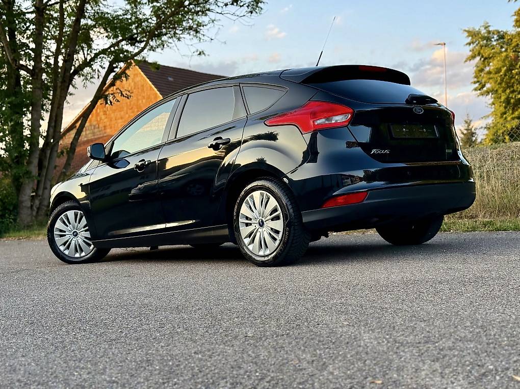Ford Focus 1.0 Benzin Jahrgang 2016 — slika 3