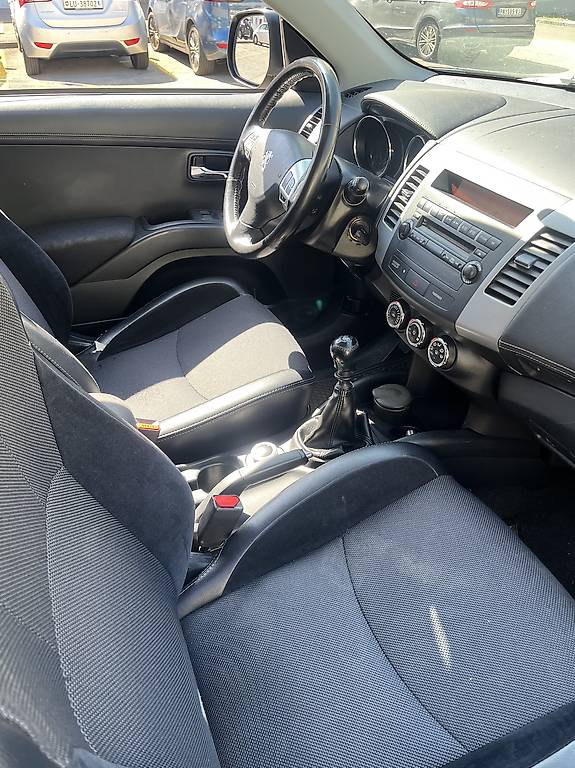 Peugeot 4007 2.2HDI — slika 5