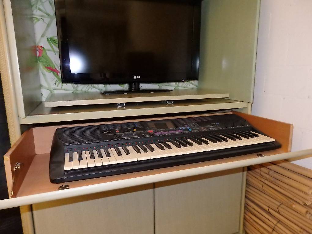 TV-Schrank / Multifunktions-Möbel / Homeoffice in Zürich kaufen - tutti.ch