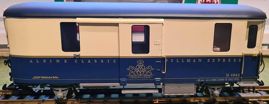 LGB 40840 neuer RhB Alpine Classic Gepäckwagen im Kanton Zürich - tutti.ch