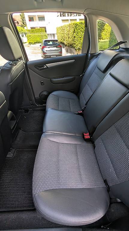 Mercedes B180 2009. Getriebedefekt. Export/Bastler — slika 2