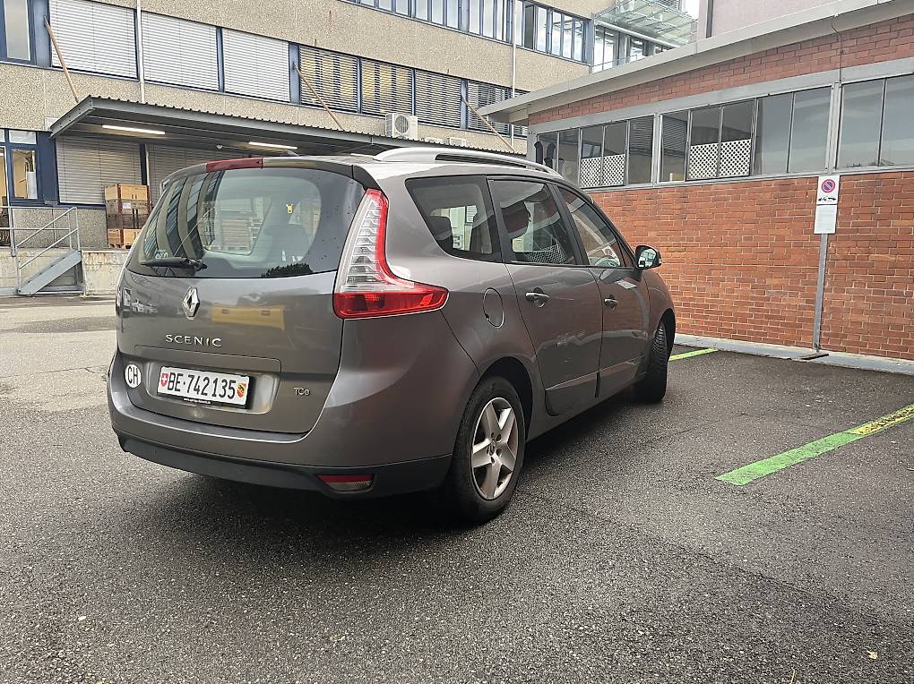 Renault Grand Scenic, MFK 05.26, 7 Plätze — slika 2