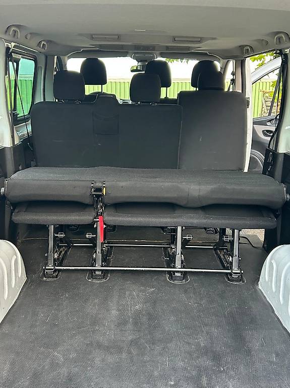 Renault Trafic Grand Passenger 145 PS | 9-Plätzer | AHK — slika 5