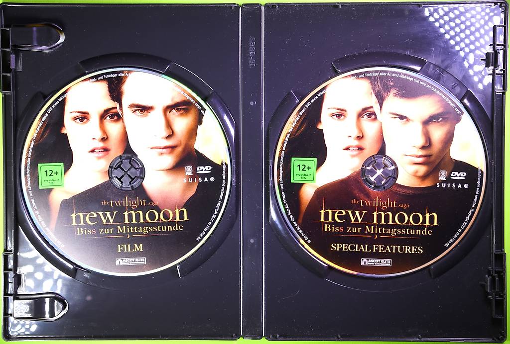Twilight Biss Zur Mittagsstunde Der Comic Band 2 NEW MOON / BISS ZUR MITTAGSSTUNDE / THE TWILIGHT SAGA im Kanton Luzern