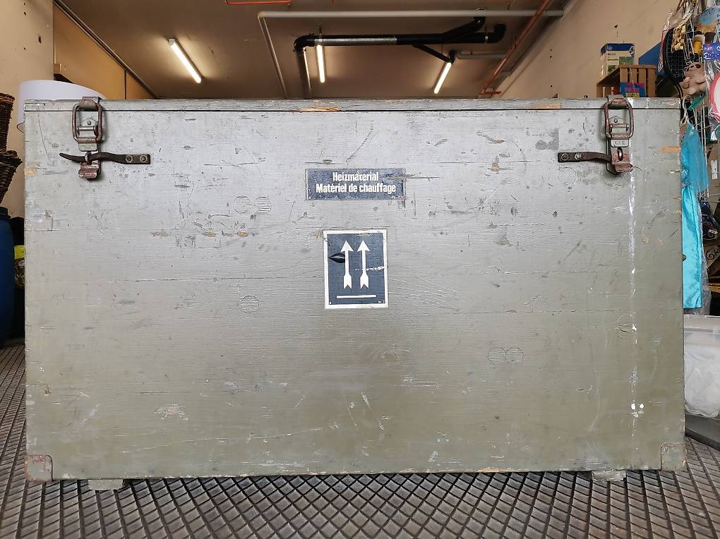 Schweizer Armee Transportkiste