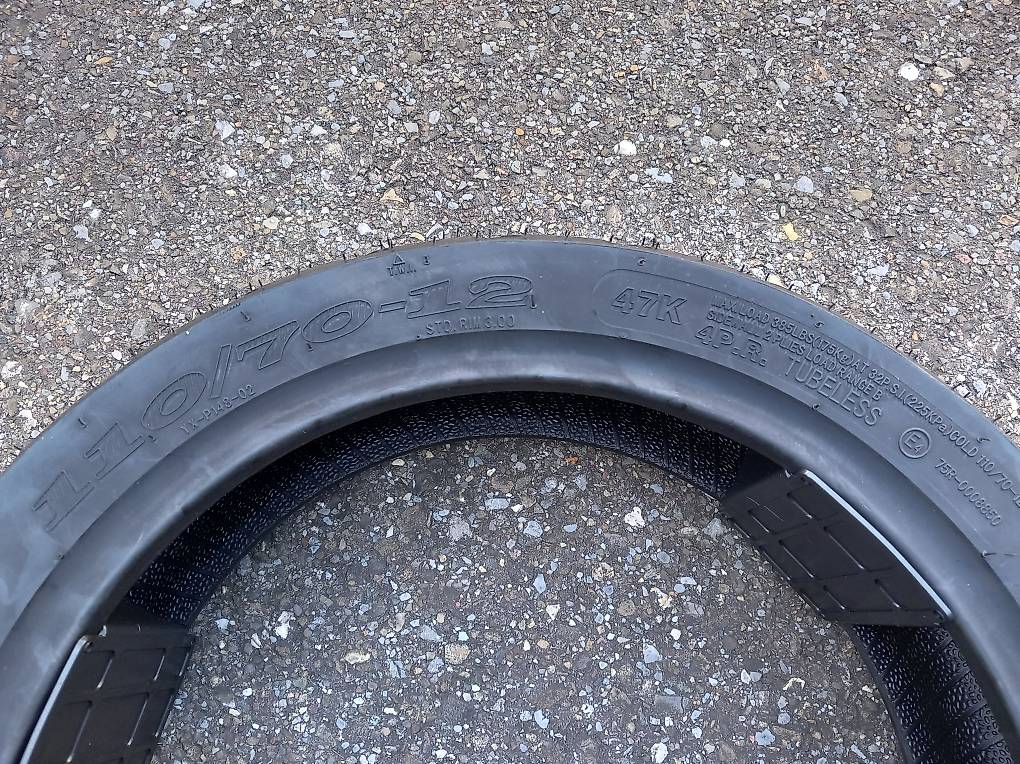 Roller Motorrad Reifen 110/70/12/47K neue 2 Reifen. im Kanton Zürich