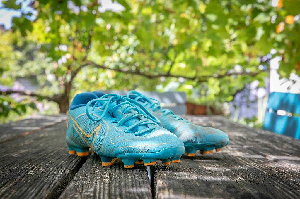 Nike Fussballschuhe Gr 38 kaum benutzt im Kanton Zurich tutti.ch