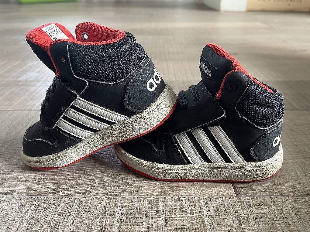 Adidas kinderschuhe größe 22 online