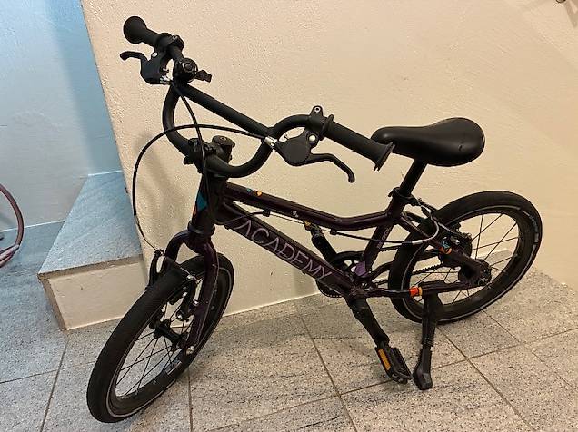 Academy Grade 3 | 16" Kinder Fahrrad Purple ähnlich wie Woom im Kanton Zürich