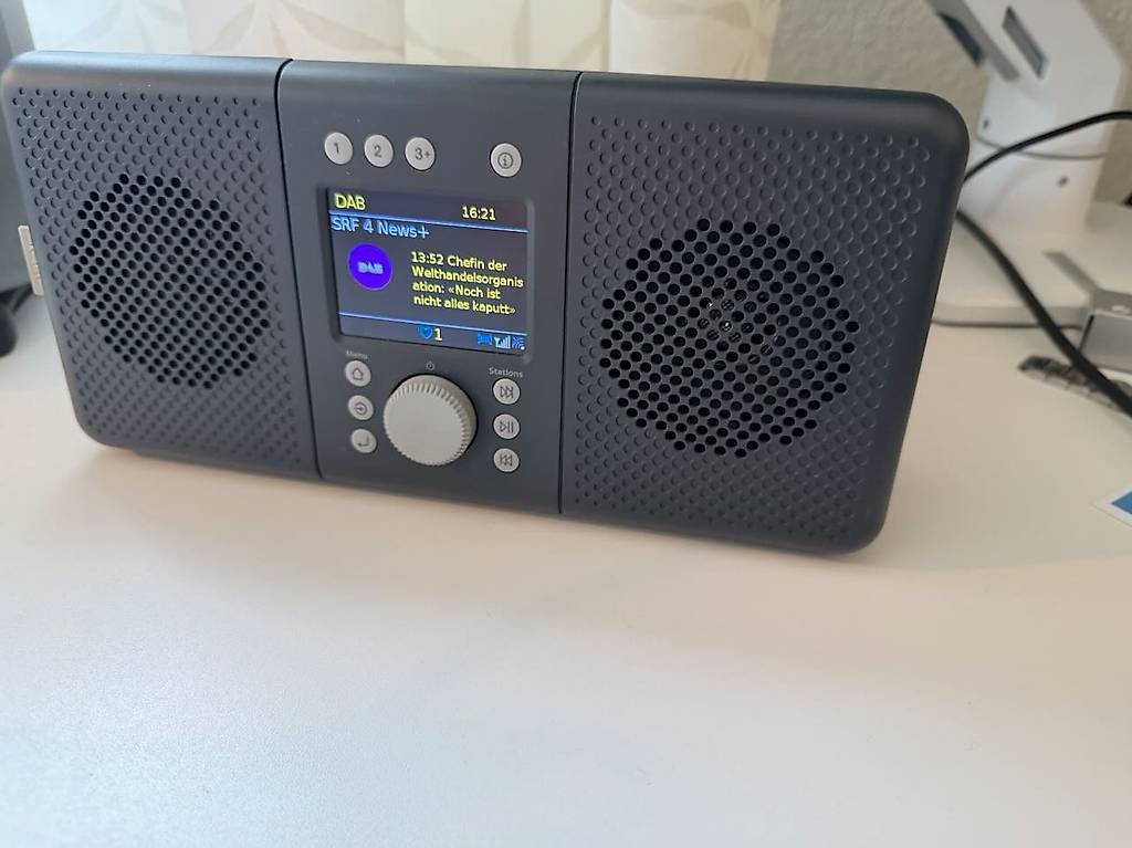 Pure Elan Connect+, Stereo DAB+, Internet R, Bluetooth, UKW im Kanton ...