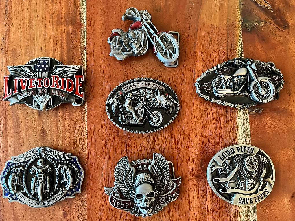 Gürtelschnalle Mechanisches Werkzeug Rot - Stahl Schnalle 9x7cm