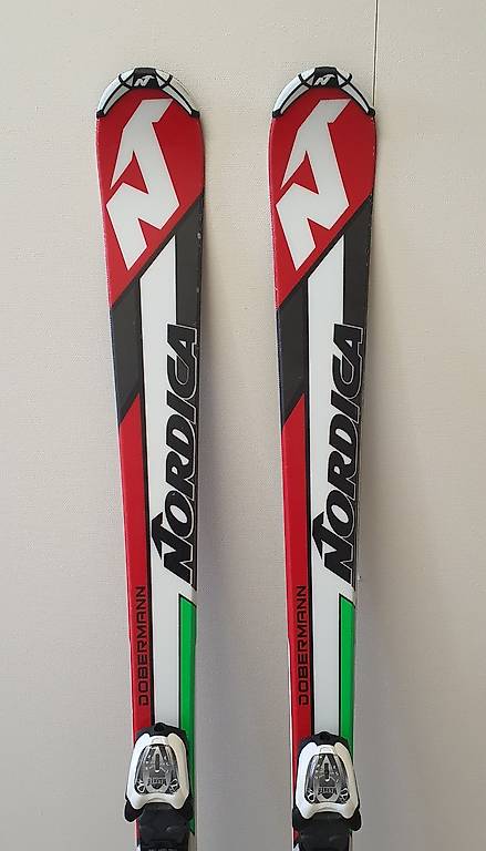 Nordica SL Dobermann, 156 im Kanton Bern - tutti.ch