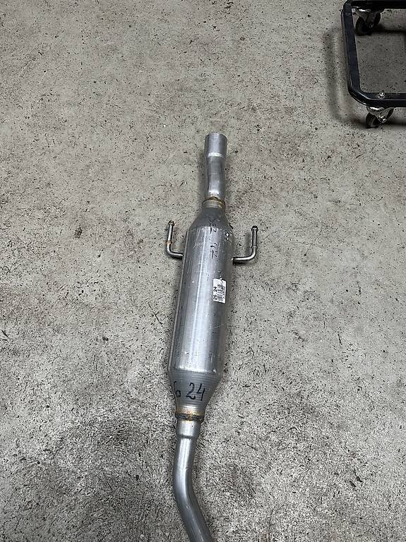 Mittelschalldämpfer BMW E60 Kaufen | Original Qualität Und