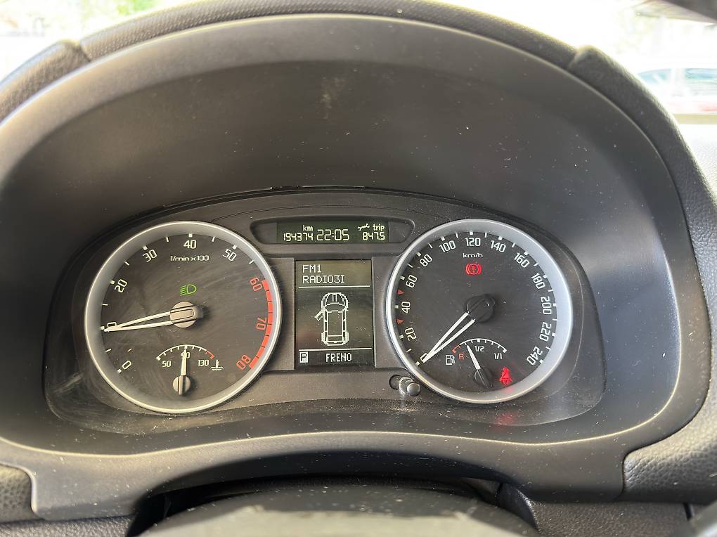 Skoda Fabia 1.6i (AUTOMATICA - PER EXPORT) — slika 10