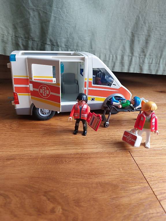 Playmobil Klinik Clinic 4404 + 7883 im Kanton Aargau - tutti.ch