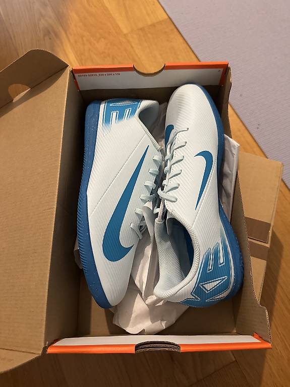 NIKE VAPOR 16 CLUB IC im Kanton Aargau