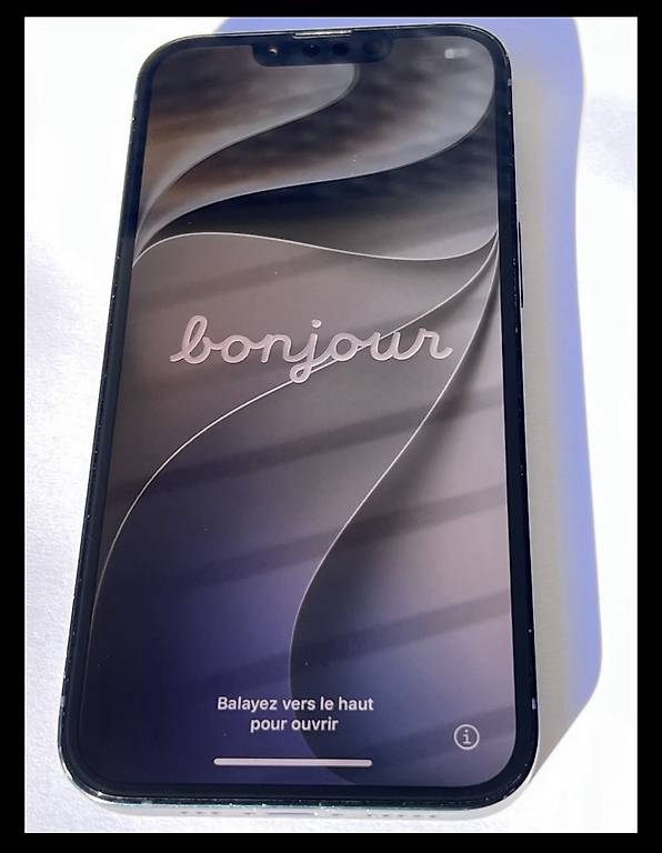 Apple iPhone 14 blau 128 GB Batteriezustand 100 Prozent