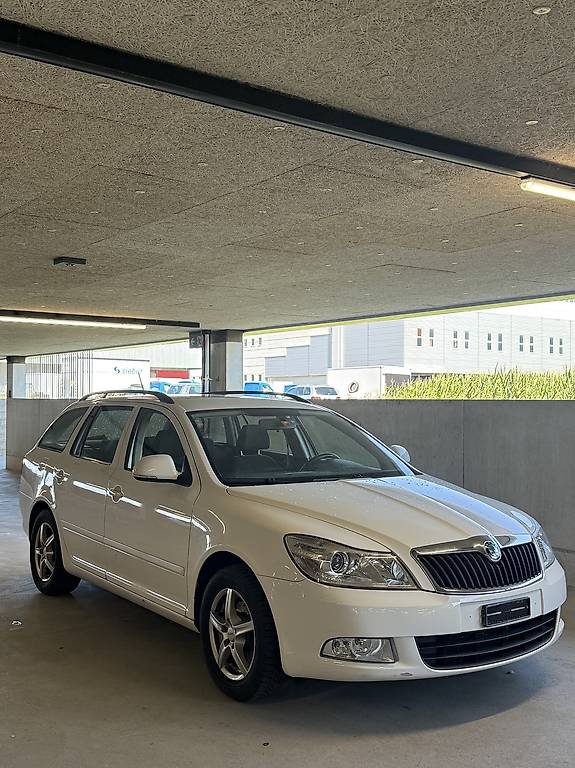 Skoda Octavia 1.6TDI 4X4*AHK* — slika 2