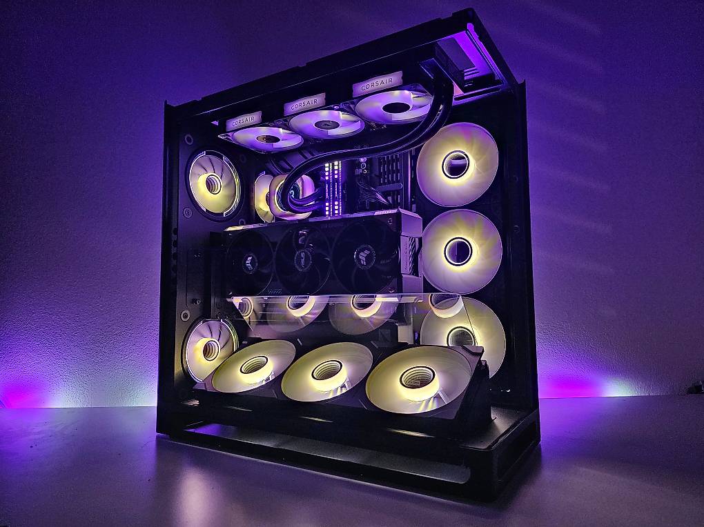 Gaming PC Mainframe 5090 32GB + Ryzen 9850X3D | DDR5 6200MHz im Kanton ...