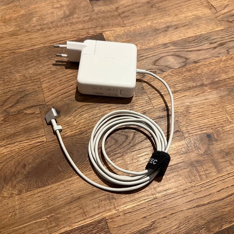 Apple 60W MagSafe 2 Power Adapter shops