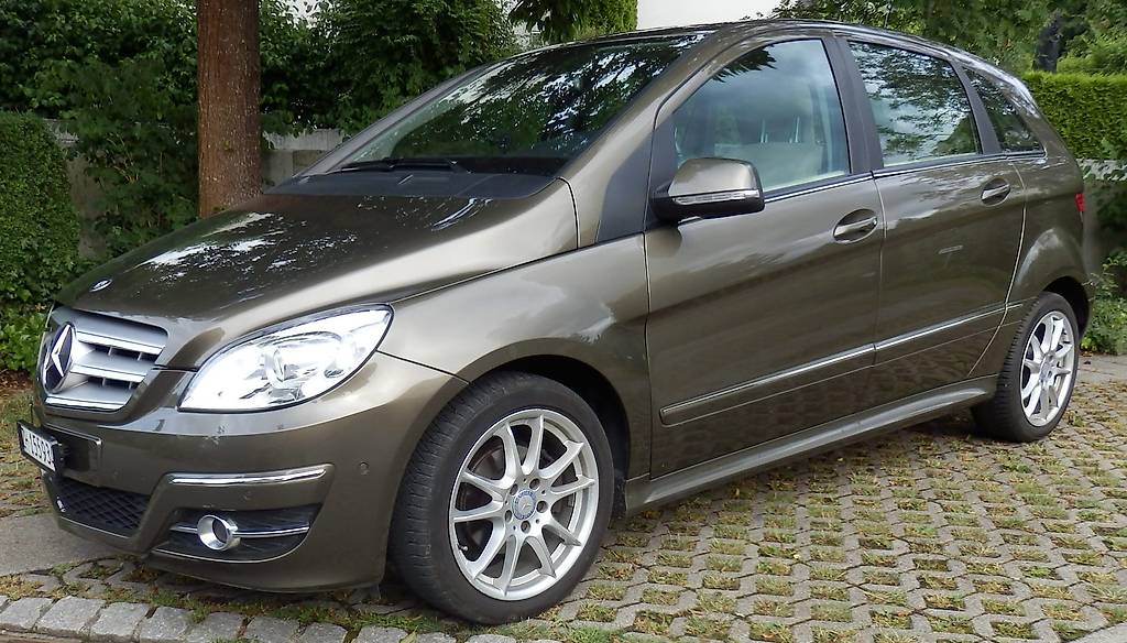 Mercedes B-Klasse 1.7L Typ W245 2011 172000km von privat