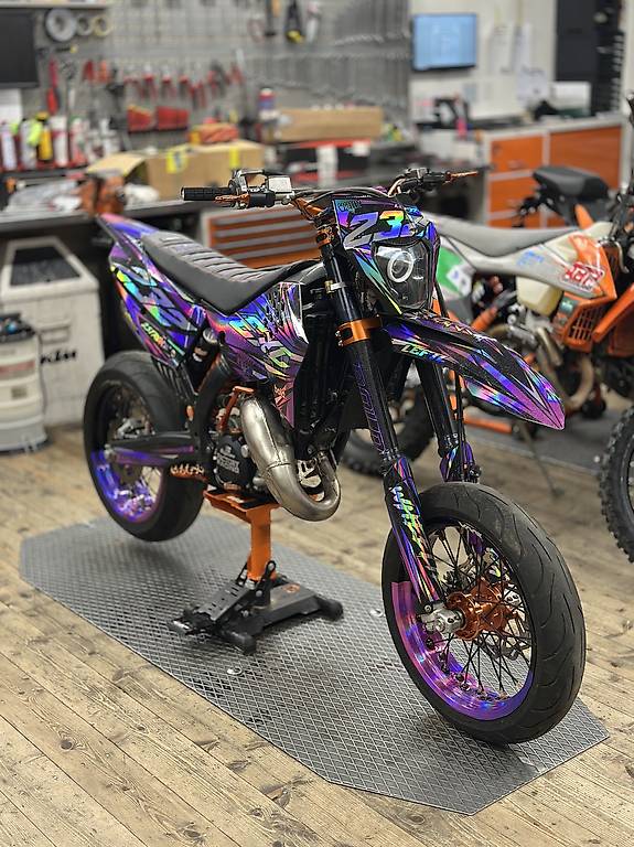 Valenti Sm 125 Usato Ktm 125 Motard Viola Suzuki Sm 125 Usato