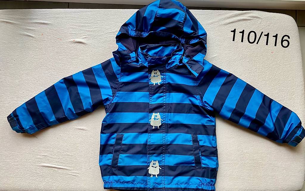 Regenjacke gefüttert 110/116 im Kanton Aargau