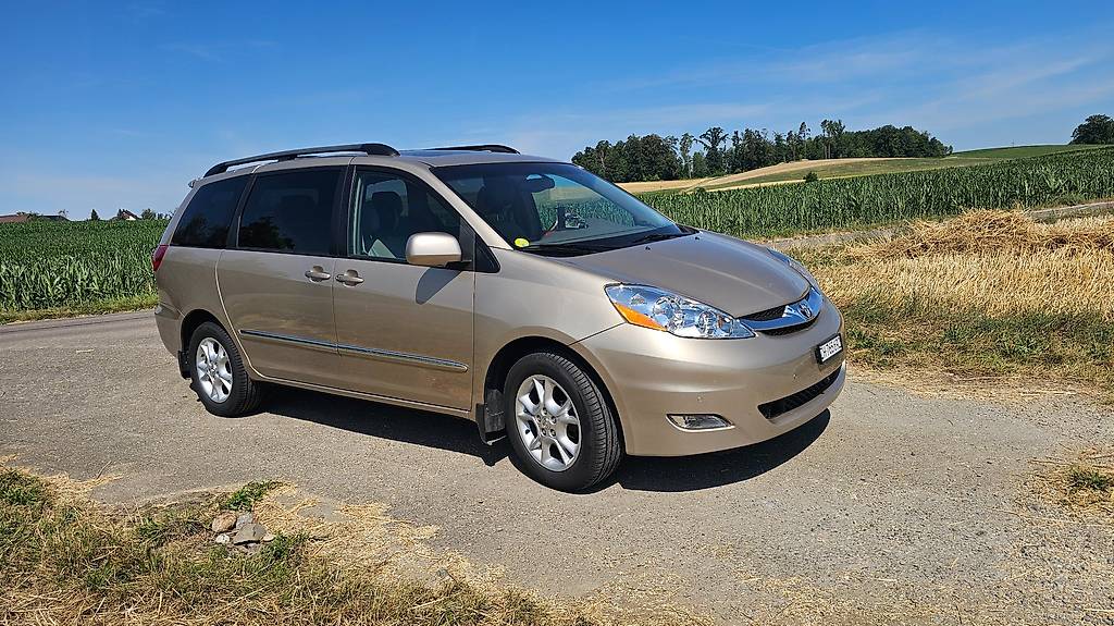 Toyota Sienna / Front- und Rückfahrkameras