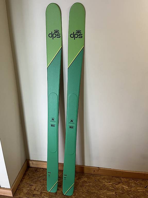DPS Wailer F112 Foundation 190cm, Marker Griffon - neuwertig im