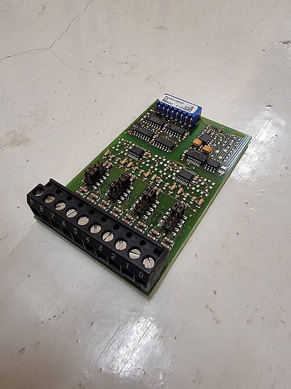 Modulo Uscita Digitale Saia Burgess PCD2.A400 – Per Automazione PCD2