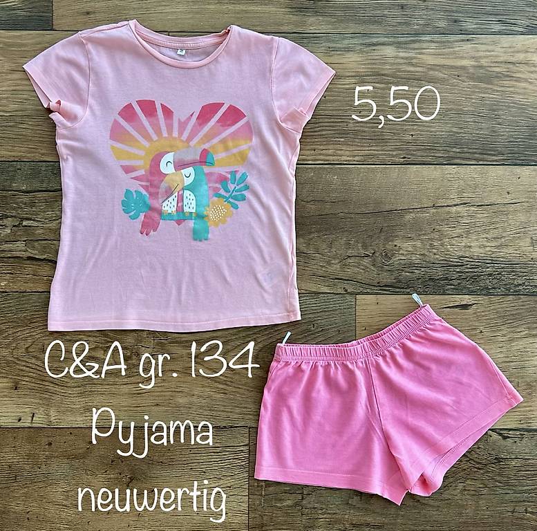 C&A kurze Pyjamas gr. 134 Neuwertig im Kanton Bern - tutti.ch