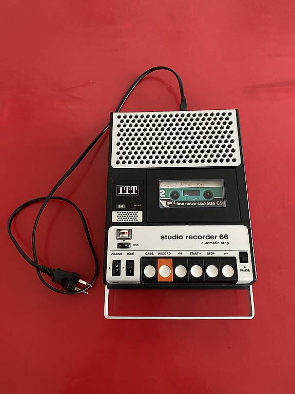 Vintage My First Sony TCM-4050 Cassette Recorder im Kanton Glarus
