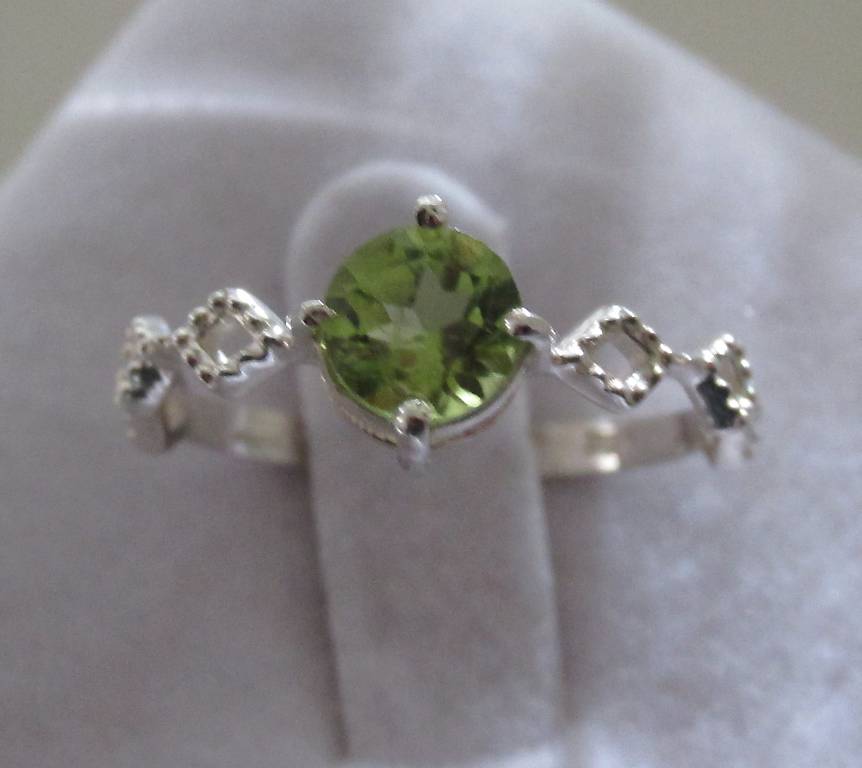 Peridot Silberring im Kanton Basel-Landschaft
