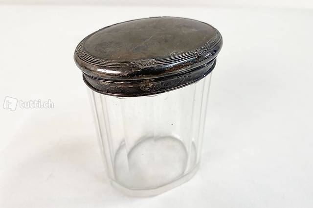 Alte ovale Glasdose mit Silberdeckel
