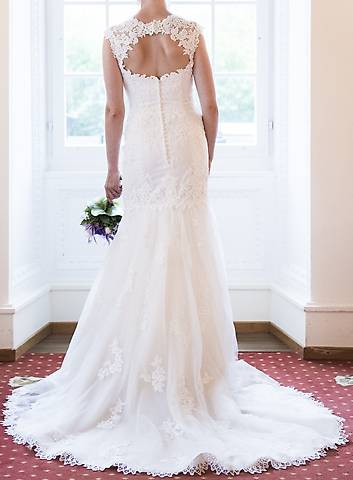 Traumhaftes Brautkleid Hochzeitskleid Aus Zarter Spitze In